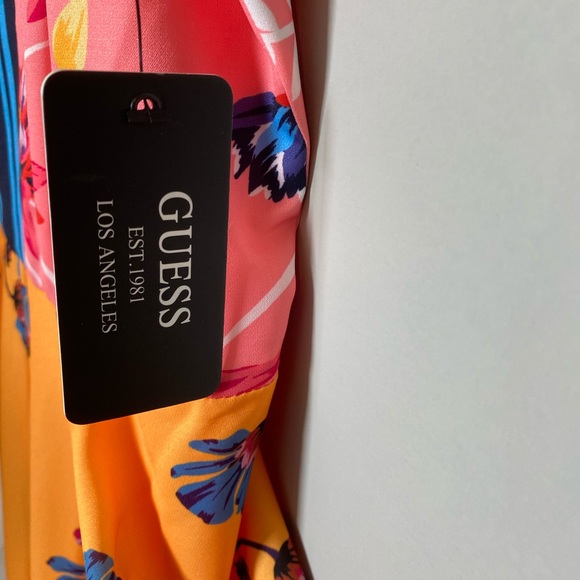 🎉HP🎉 🆕 Size 10 Guess Handkerchief Hem Dress - Picture 4 of 4